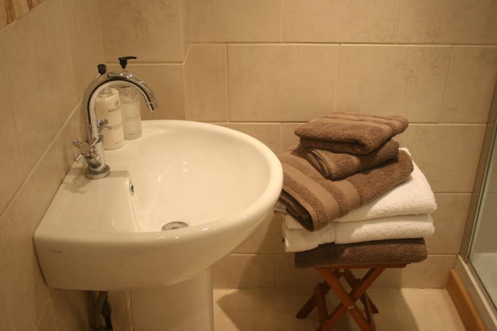 Фото Appletree Cottages