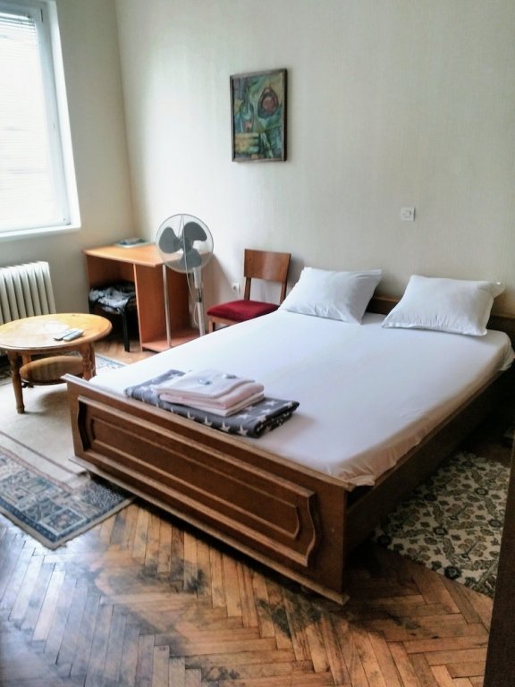 Фото Repos Guest Rooms