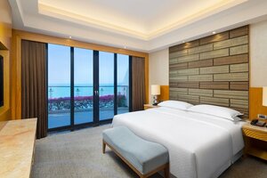 Гостиница Four Points by Sheraton Hainan, Sanya