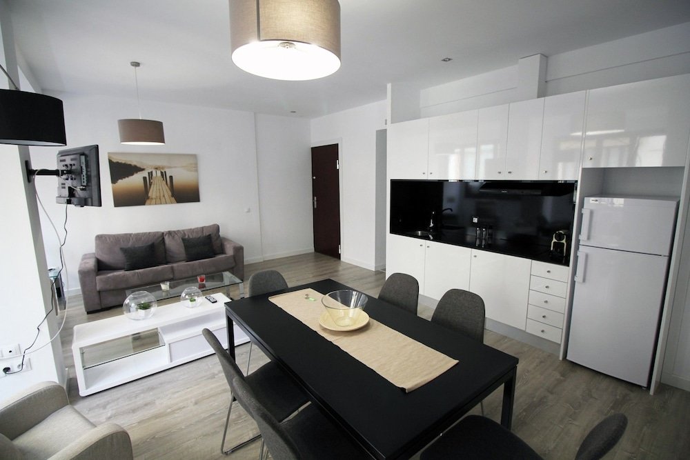 Фото Apartamentos Travel Habitat Ayuntamiento