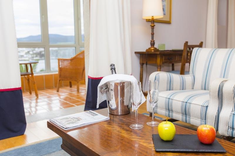 Фото Parador De Ribadeo Lugo