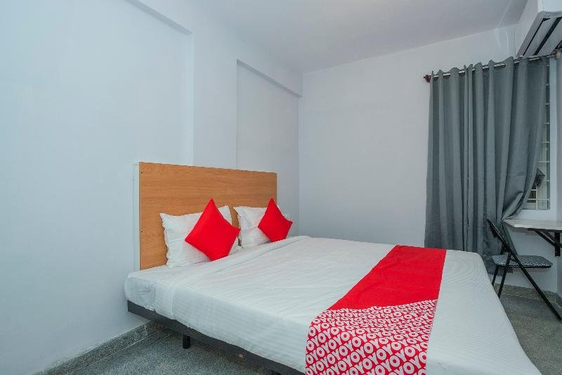 Фото Spot On 49477 Hotel Galaxy