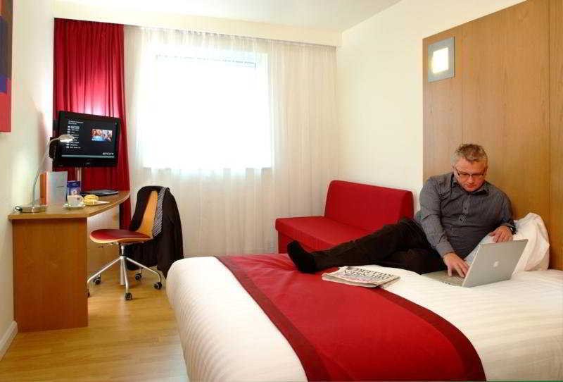 Фото Pentahotel Warrington