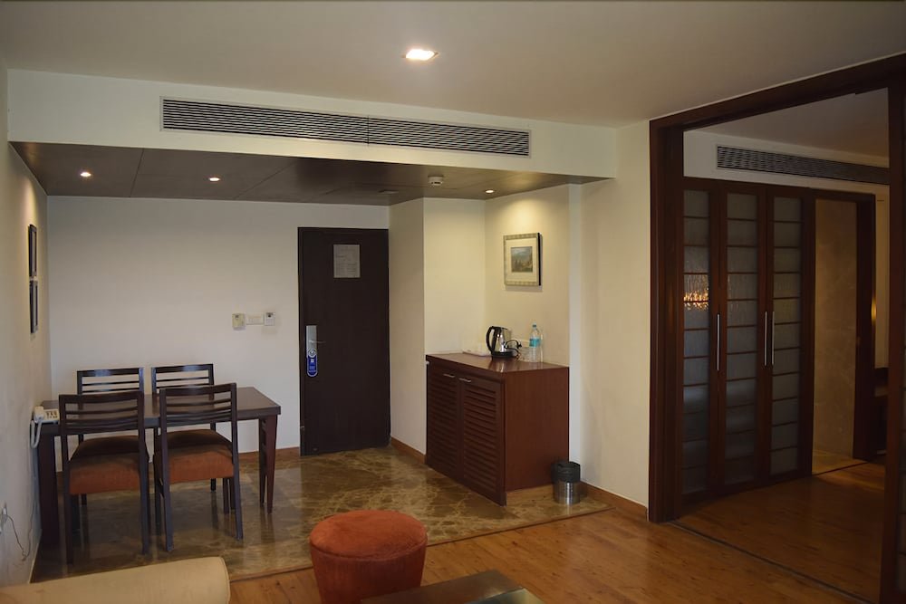 Фото Centurion Inn