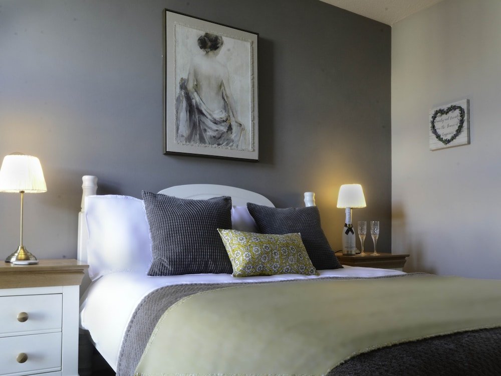 Фото Edinburgh City Apartment Maltings Muse