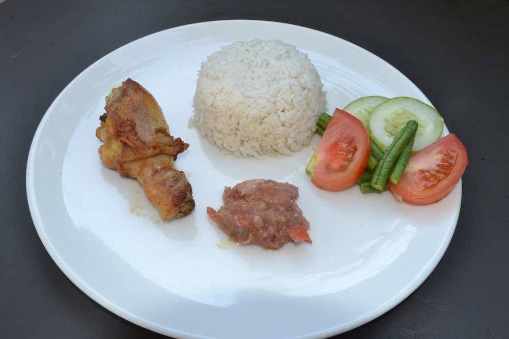 Фото RedDoorz @ Nyangnyang Sari Kuta