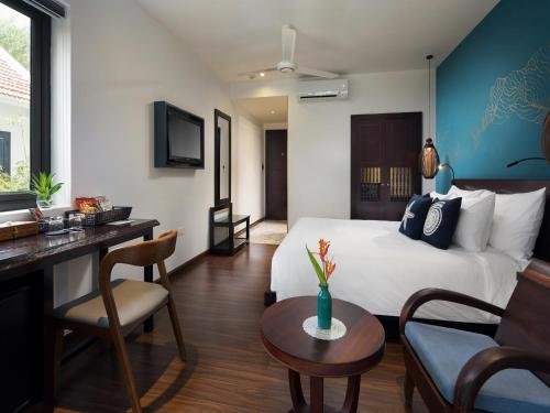 Фото The Blue Alcove