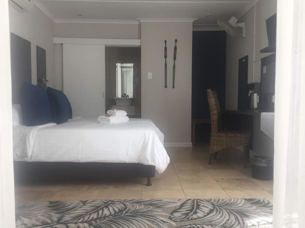 Фото Little Scotia Guest House