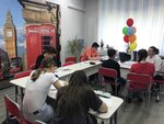 English Club (Kholmogorov Street, 17А), cursos de idiomas extranjeros