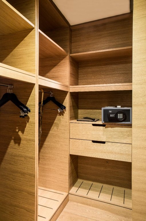 Фото Hôtel Marignan Champs Elysées