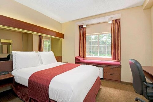 Гостиница Microtel Inn & Suites by Wyndham Raleigh
