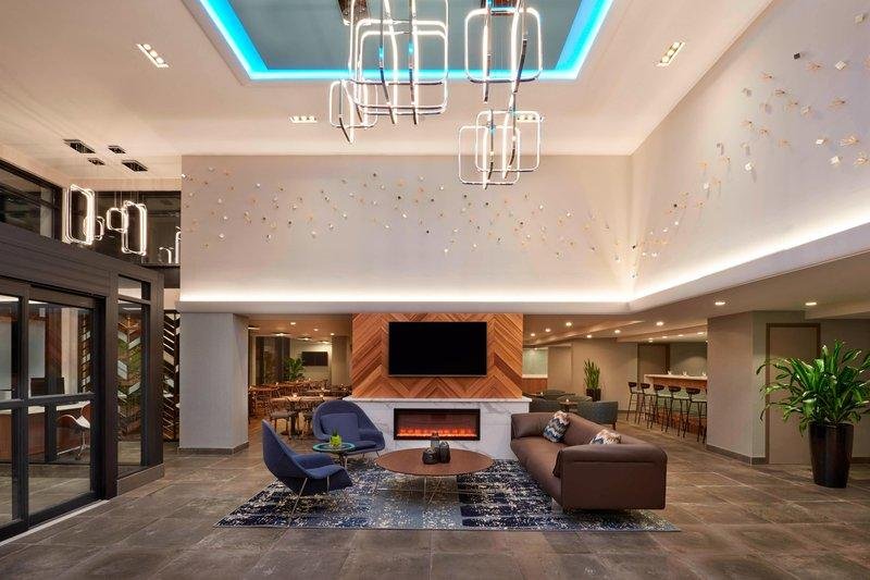 Фото Fairfield by Marriott Montreal Downtown