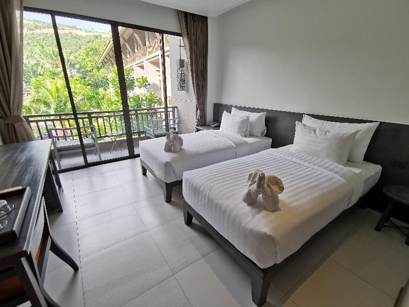 Фото Maehaad Bay Resort