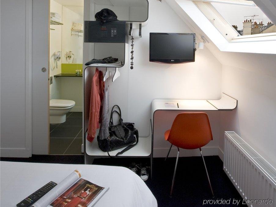 Фото Maxim Folies