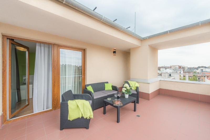 Фото Corvin Point Rooms and Apartments