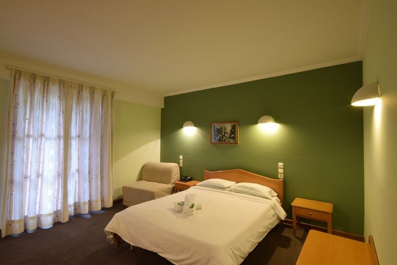 Фото Mont Helmos Hotel