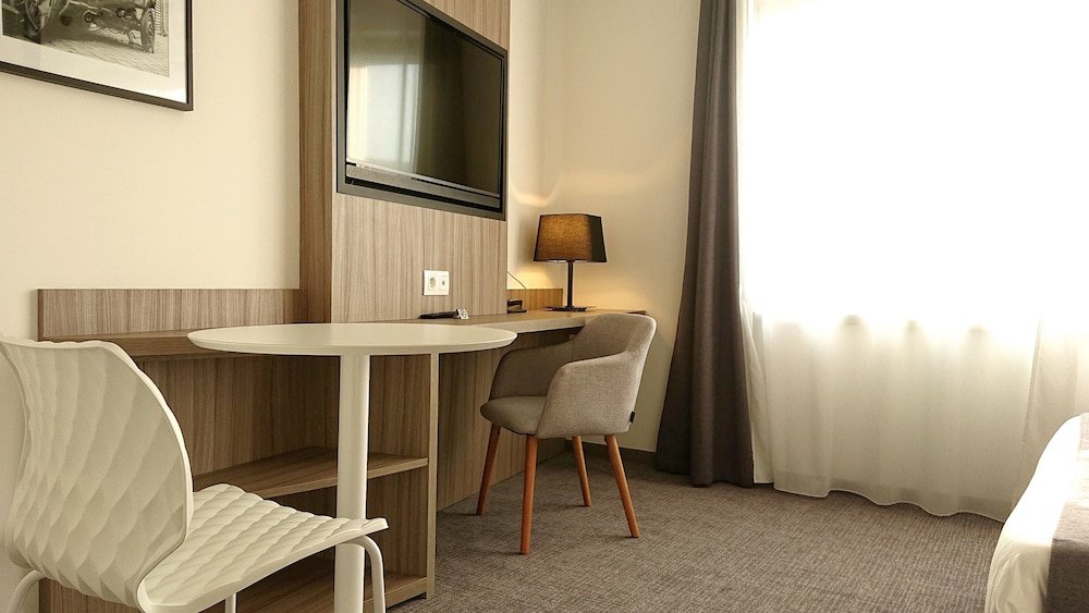 Фото Appart Hotel Elypseo Strasbourg Port