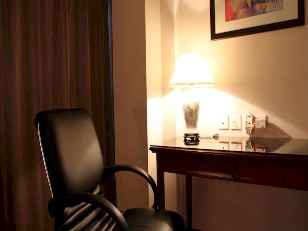 Фото The Pavilion Hotel