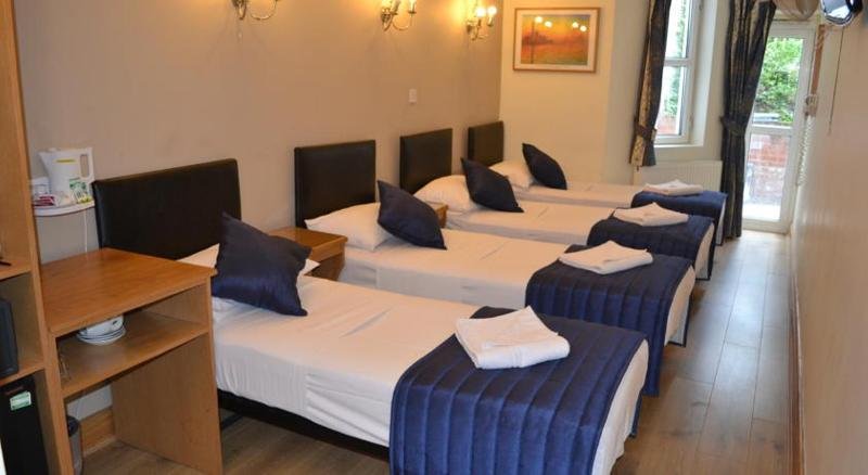 Фото Oxford Hotel Earl's Court