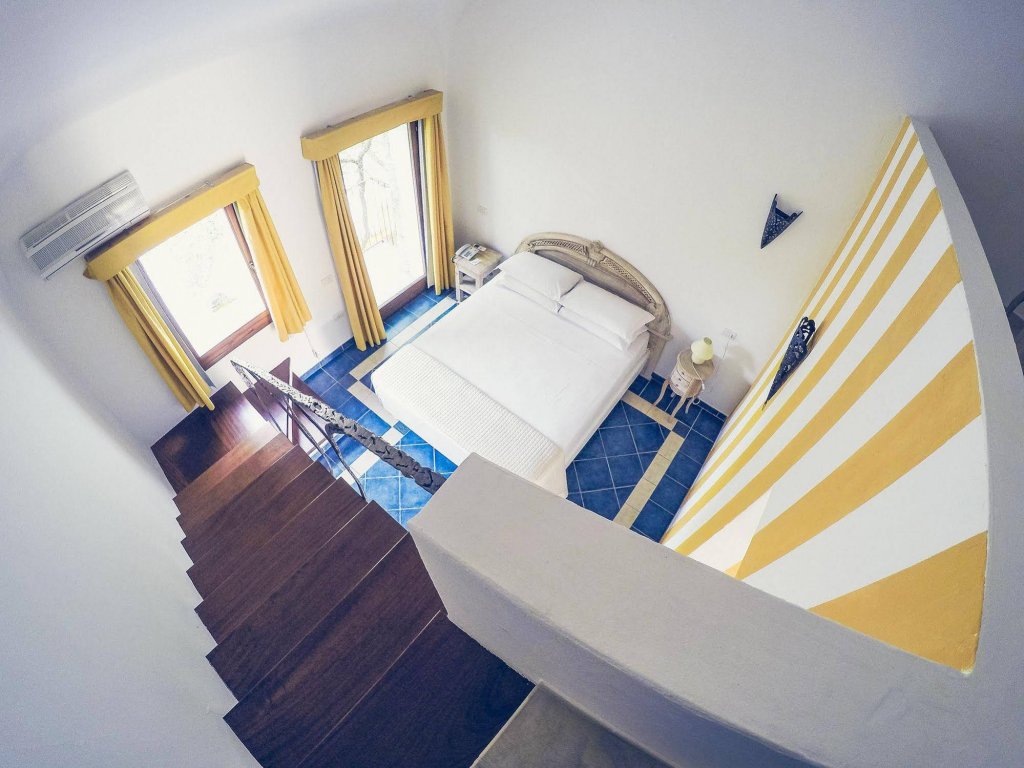 Фото Hotel Borgo Antico San Pantaleo