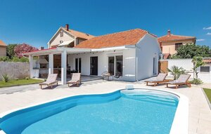 Amazing Home in Betina With Outdoor Swimming Pool, Wifi and 2 Bedrooms