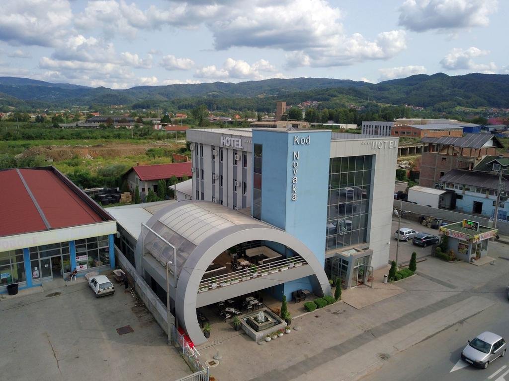 Фото отеля 2