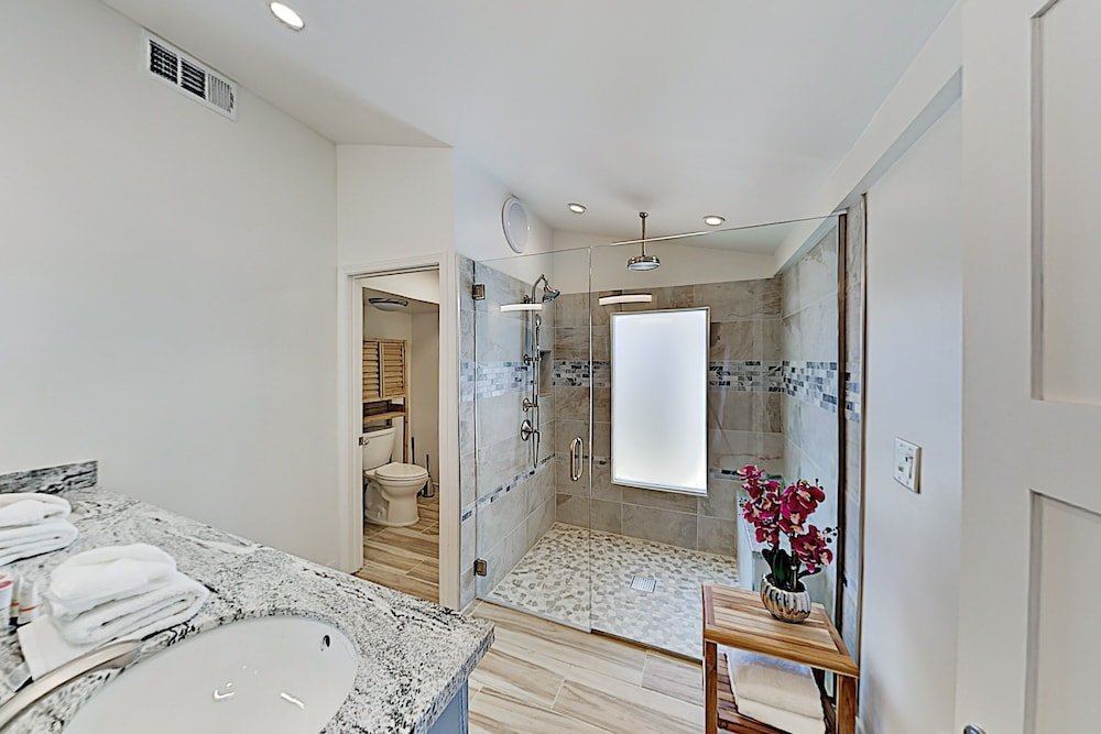 Фото 1029 E El Alameda Home 3 Bedrooms 3 Bathrooms Home