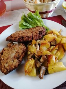 Старый город (ulitsa Ploshchad Svobody, 6), cafe