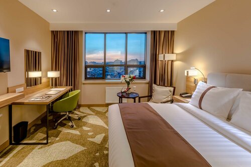 Гостиница Holiday Inn Ulaanbaatar by IHG в Улан-Баторе