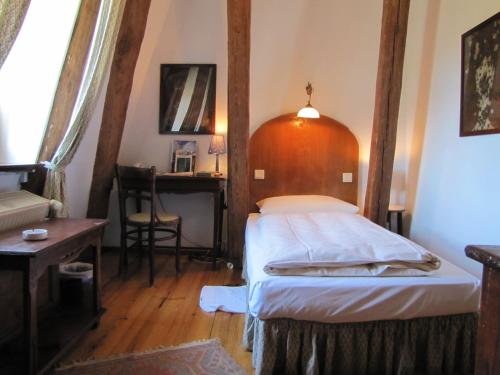 Фото Hotel Alte Försterei Kloster Zinna