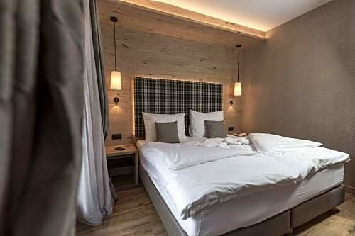 Внешний вид отеля Hotel Ariston в Мольвено, фото 4