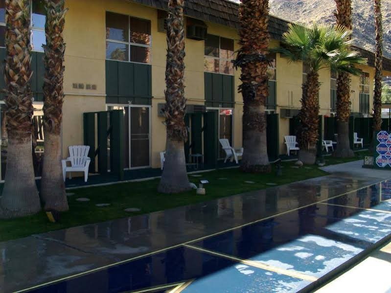 Фото Desert Lodge