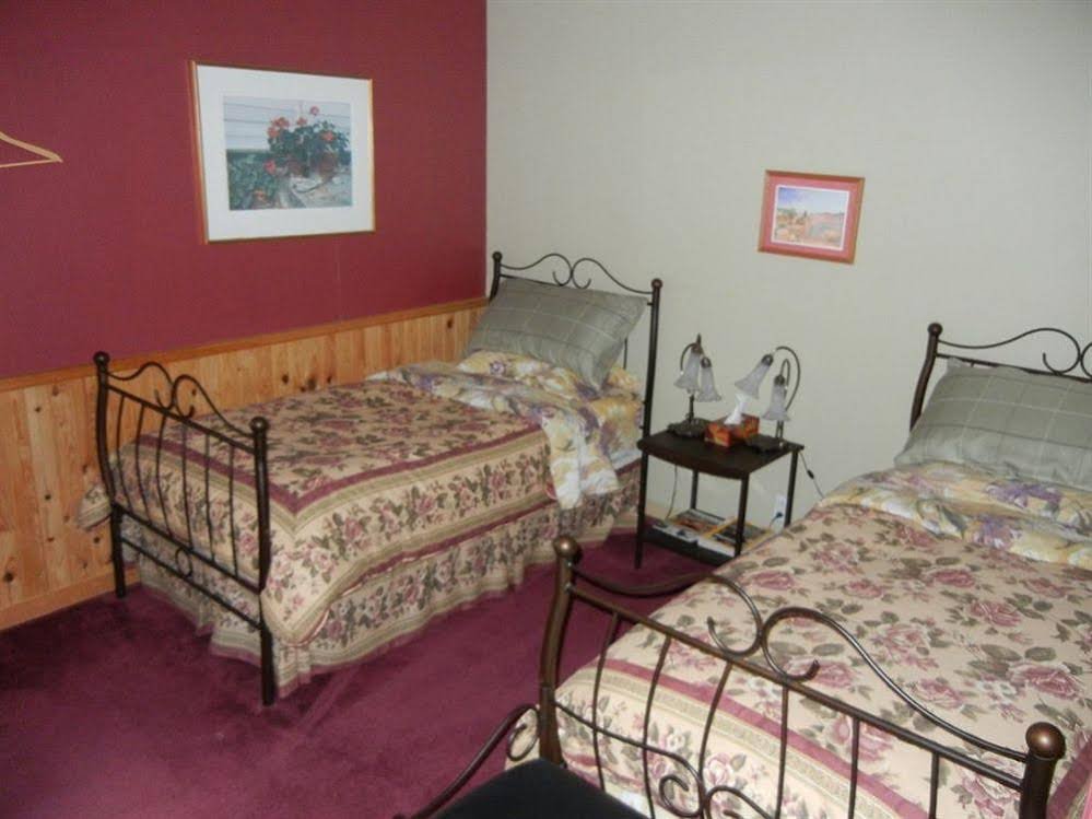 Фото Auberge Du Sault-A-La-Puce