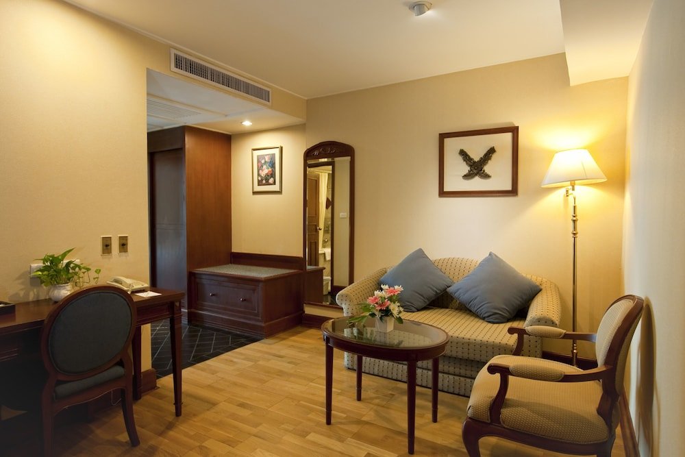 Фото Hotel Windsor Suites Bangkok