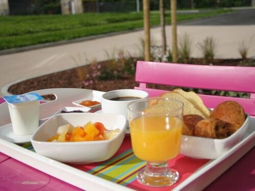 Гостиница Brit Hotel Vendee Mer в Ла-Роше-сюре-Йоне