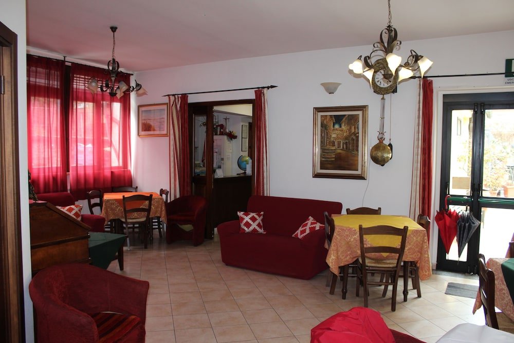 Фото Albergo Ristorante Pizzeria La Bocca di Bacco