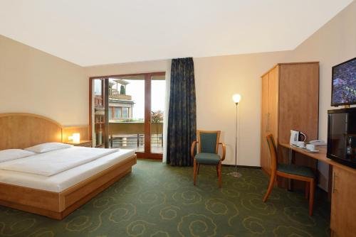 Фото Semiramis Business Hotel