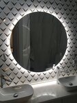 Zerkalon (Akademika Petrovskogo Street, 5с1) ، تصنيع وتركيب الزجاج