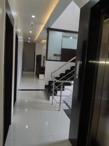 Фото Hotel Pushpak Satara