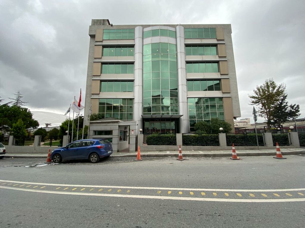 بيع الملابس بالجملة Eroglu Giyim Headquarter ، اسطنبول، صورة