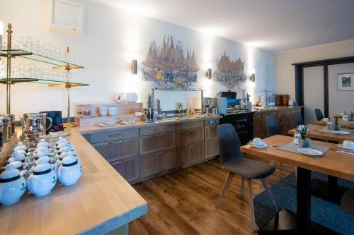 Фото Nordsee-Hotel Hinrichsen