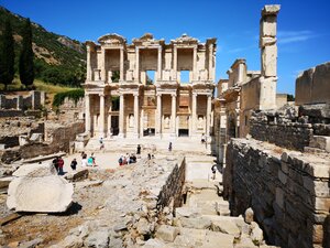 Efes Antik Kenti (Acarlar Mah., Efes Yolu Mevkii, Selçuk, İzmir, Türkiye), turistik yerler  Selçuk'tan