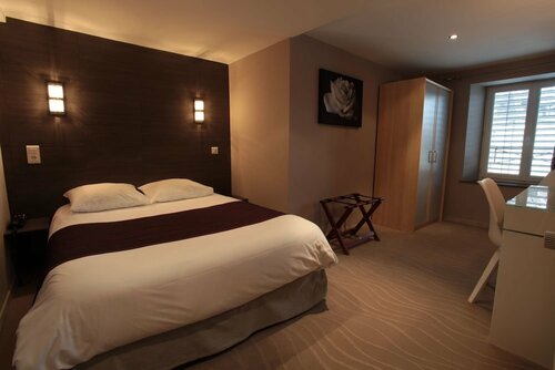 Гостиница Hôtel Saint-Pierre в Понтарлье