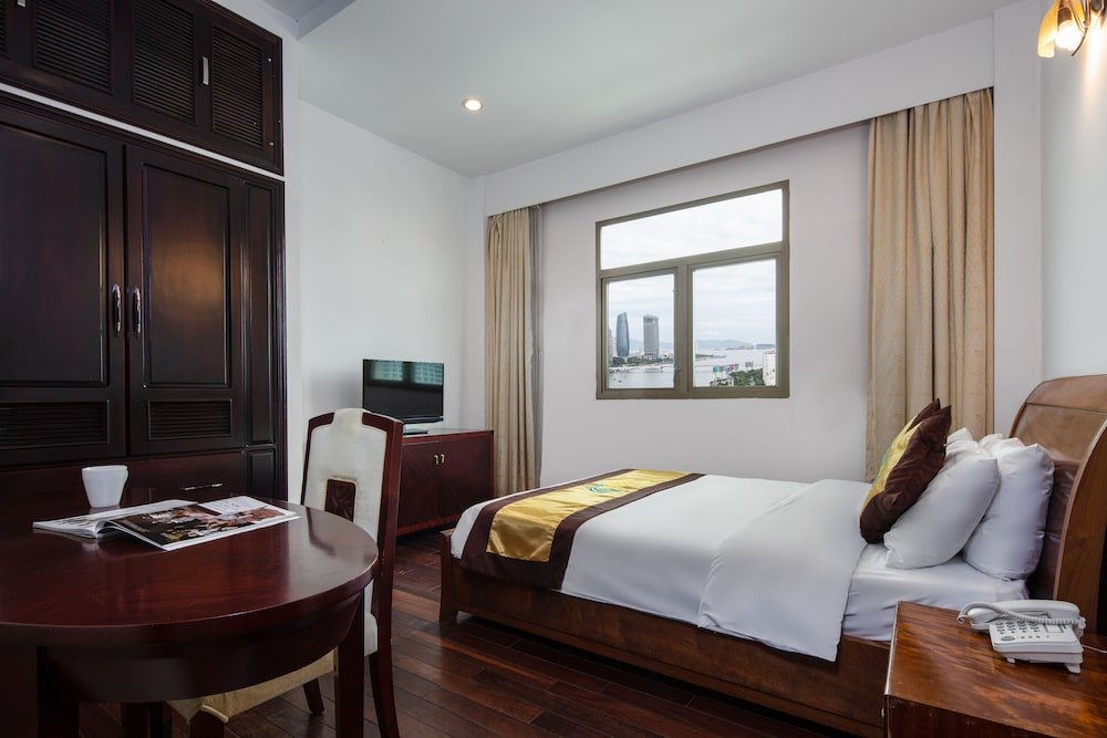 Фото Da Nang Riverside Hotel