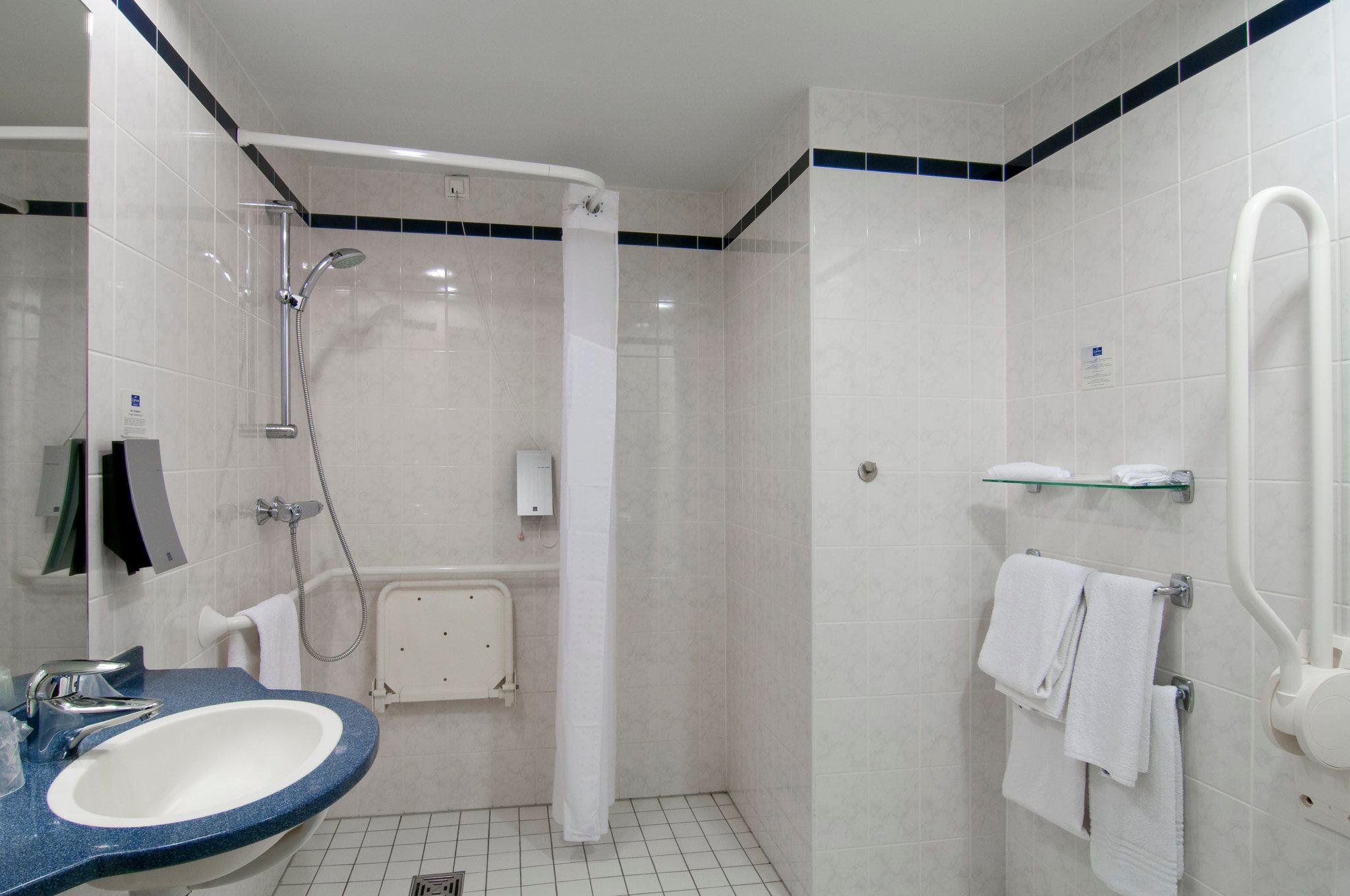 Фото Holiday Inn Express Antwerp City-North, an Ihg Hotel