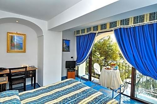 Фото La Conca Azzurra