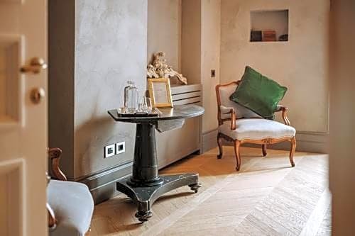 Фото Paragon 700 Boutique Hotel & SPA