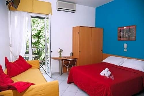 Hotel Calypso, Pompei, photo