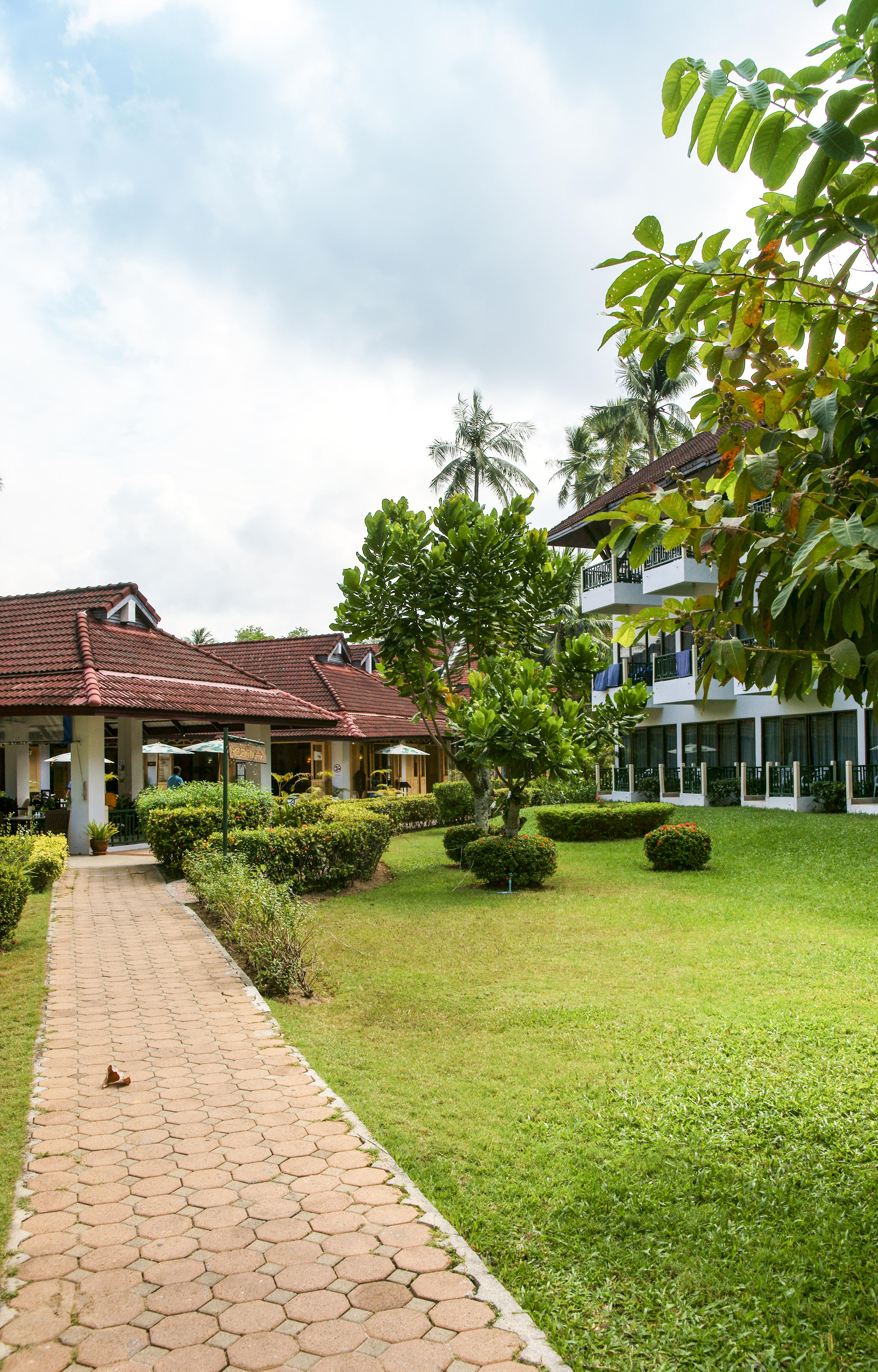 Фото Amora Beach Resort Phuket
