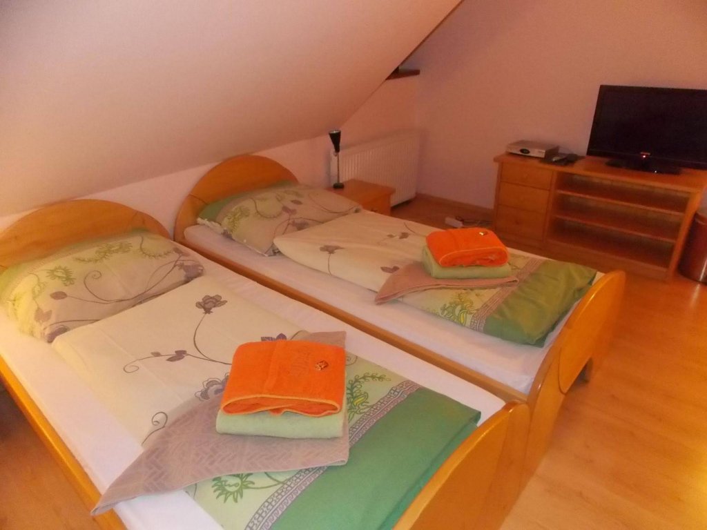 Фото Horsky Hotel Hájenka